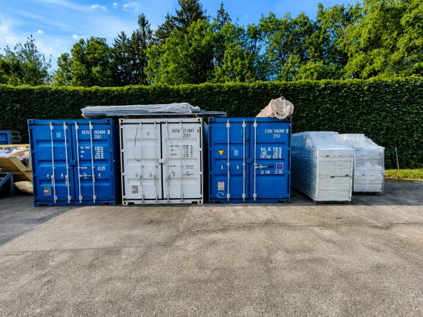 Wonclean Germany cleanroom project photo showing export packing, container delivery and protected cleanroom construction materials on site